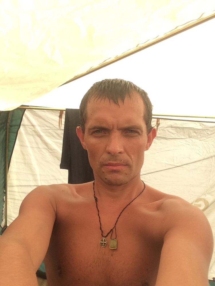  8563795  , 46 ,    