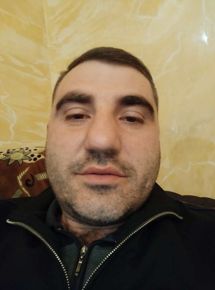  19122255  Alen, 40 ,    