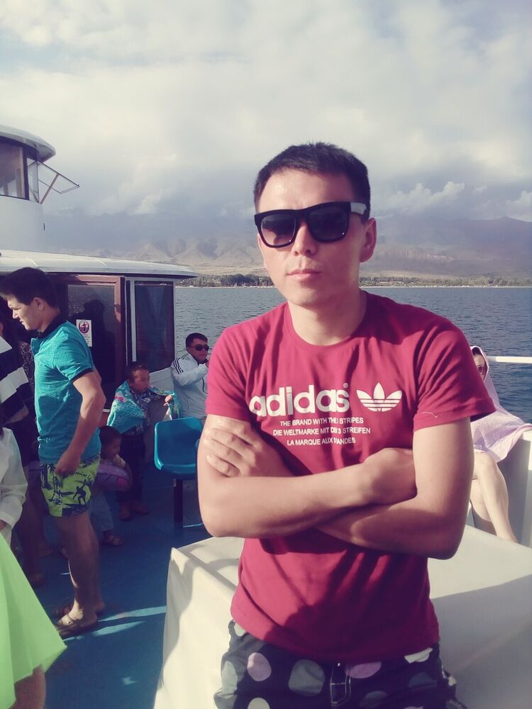  8073575  Dastan, 33 ,    