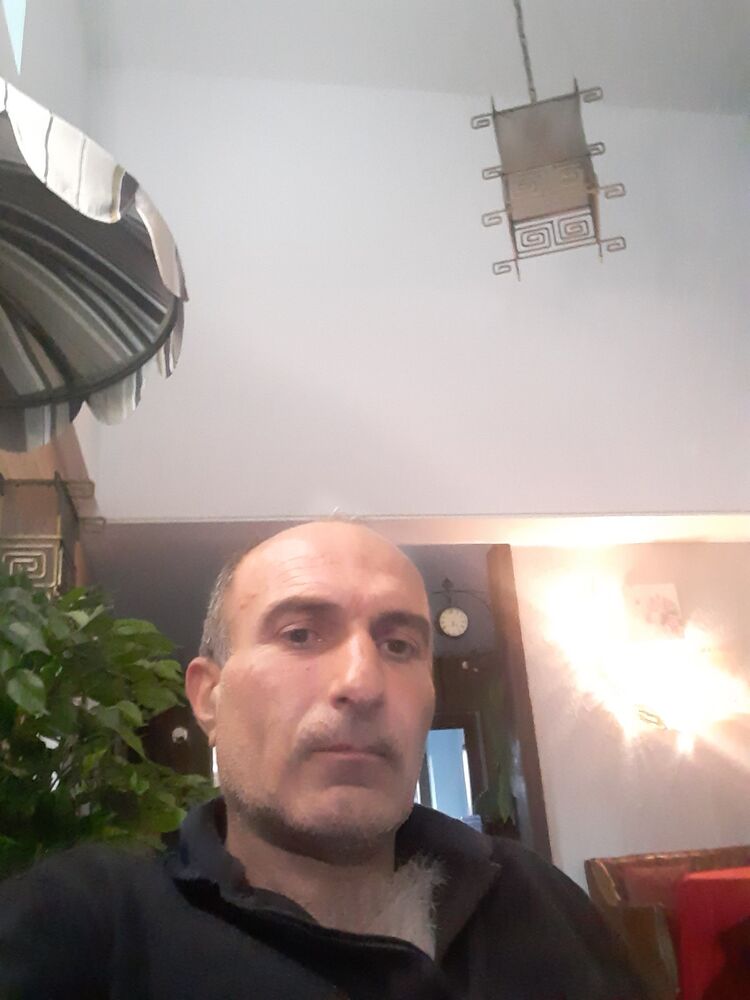  38424645  , 51 ,    