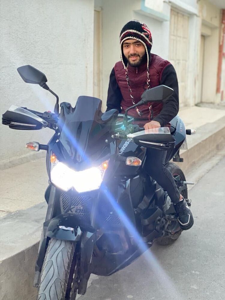 ���� 49899075 ����� Ghassen Zyt, 25 ���, ���� ���������� � Tunis