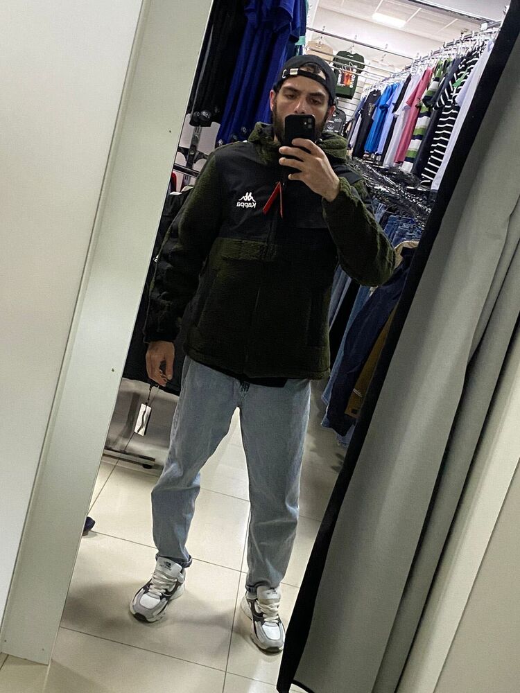  42756475  , 27 ,    