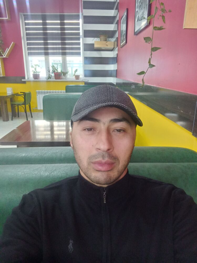  ,   Samir, 39 ,   ,   