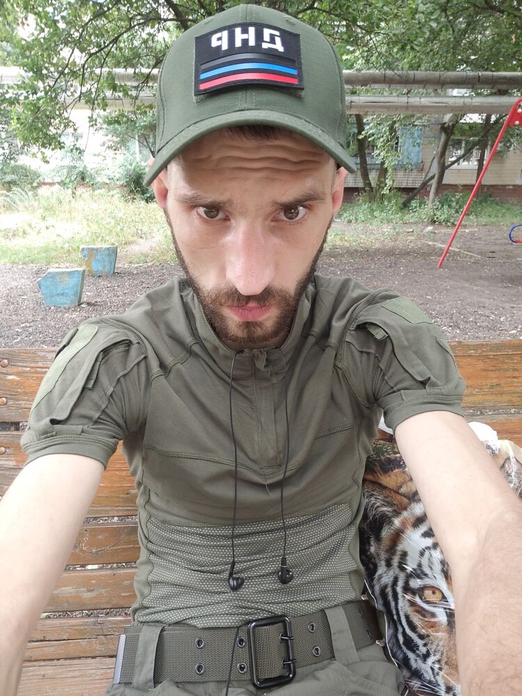  28730865  , 37 ,    