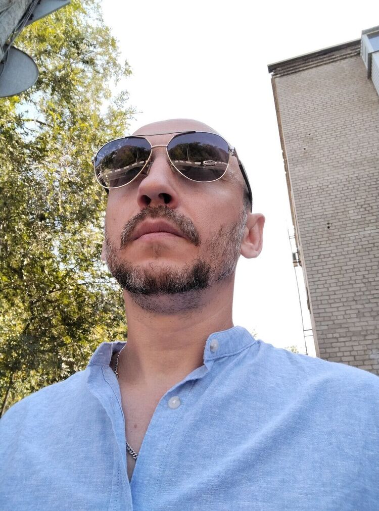  49056525  Oleg, 47 ,    --