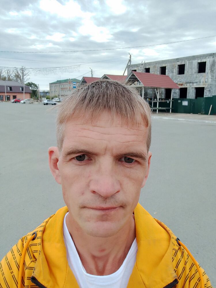  48334445  , 37 ,    