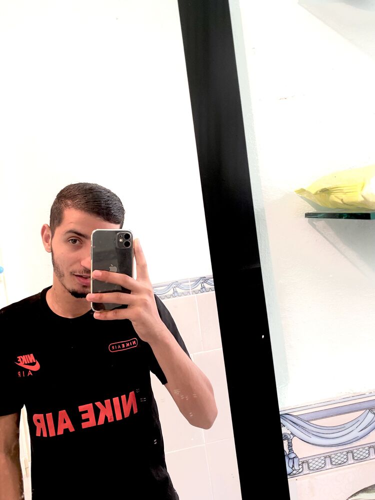  28824485  Ahmed, 23 ,    Ceuta