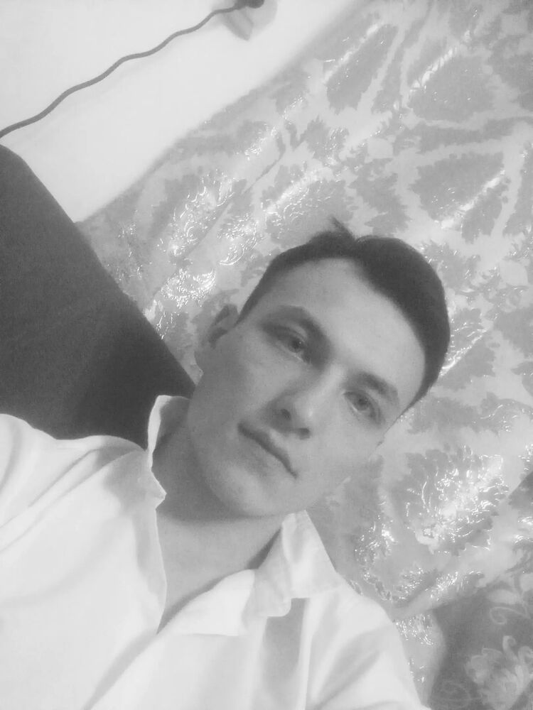  32283775  , 27 ,    