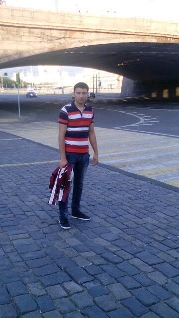  9998595  Babur, 37 ,    