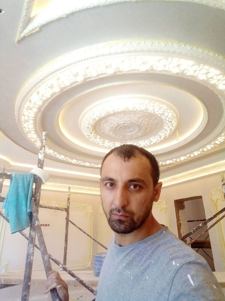  24086305  Samat, 46 ,    