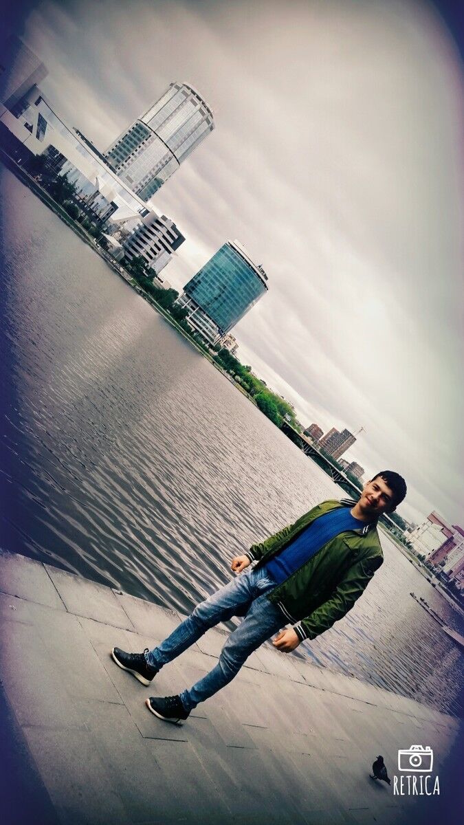  9770875  Muzrob, 32 ,    