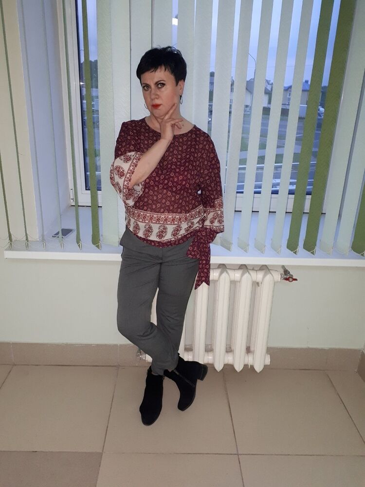  48099265  Ninushka, 52 ,    