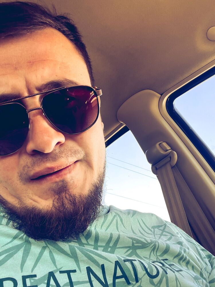  29762395  Ayub, 34 ,    