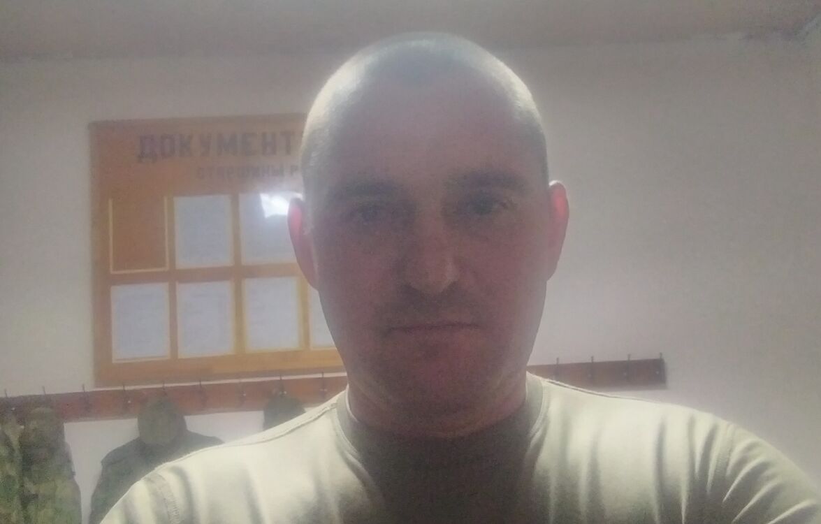  46172815  , 41 ,    