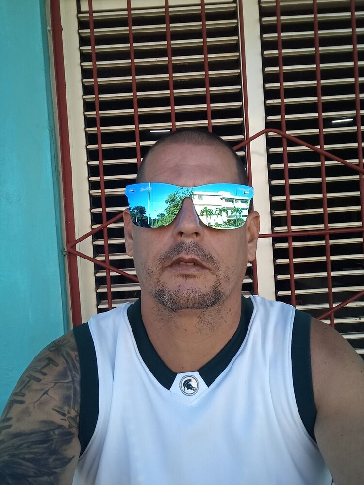  ,   Diego, 43 ,   ,   , 