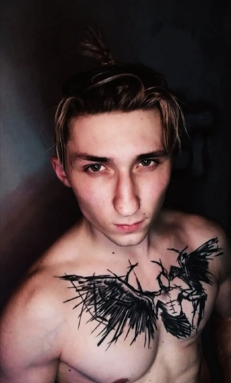  27718105  Rebirht, 34 ,    