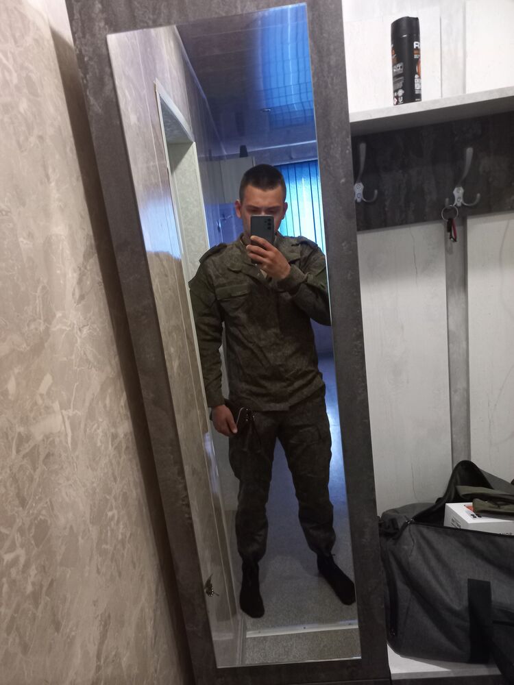  ,   Ilya, 23 ,   ,   