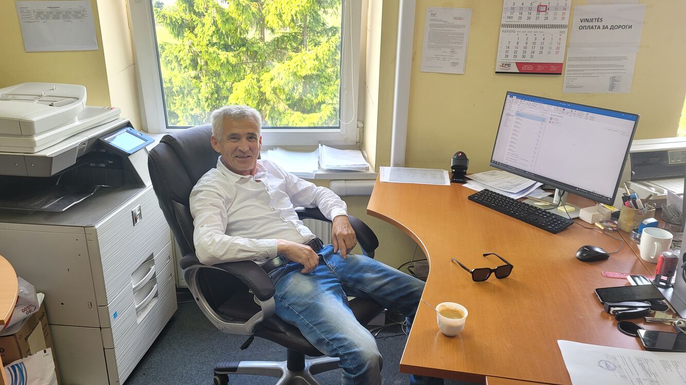 ,   Masutjon, 57 ,   ,   
