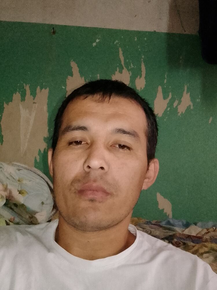  43868965  Akbar, 30 ,    