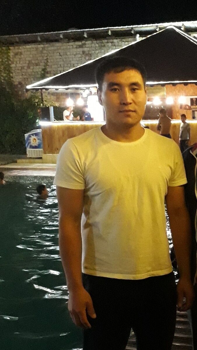  ,   Baiaman, 32 ,   ,   , c , 