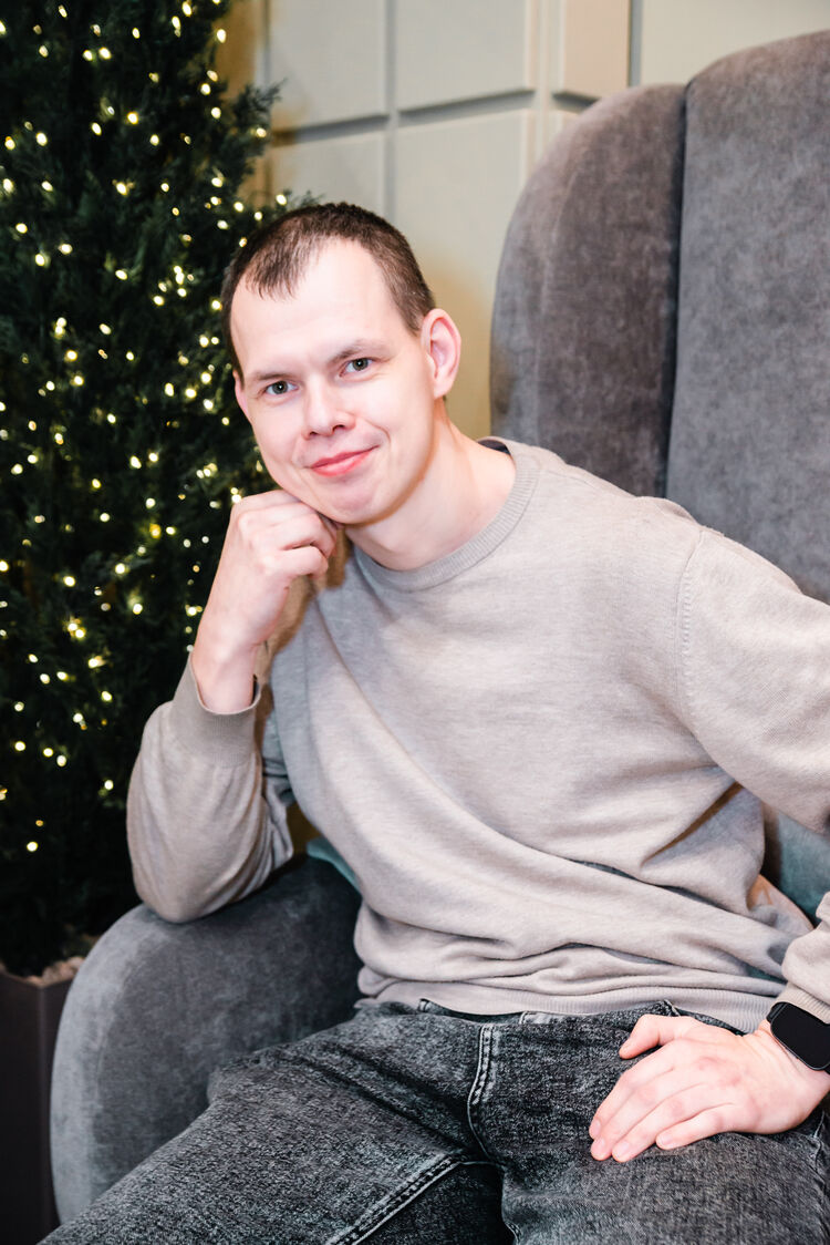 ���� 52680925 ������� �������, 37 ���, ���� ���������� � �������������