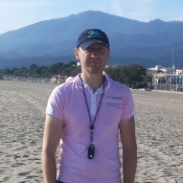  24658835  Andrei, 42 ,    