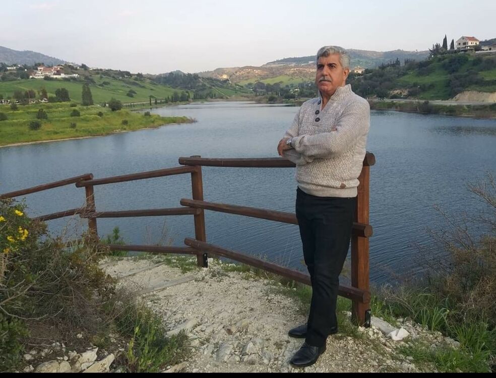  43972715  Saadi, 56 ,    