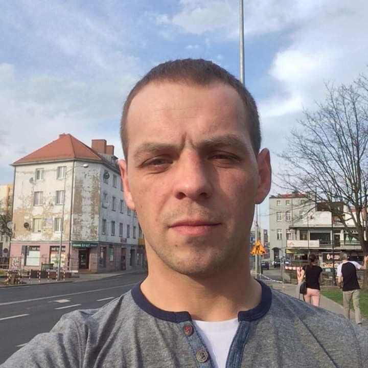  15313215  Viktor, 33 ,    -