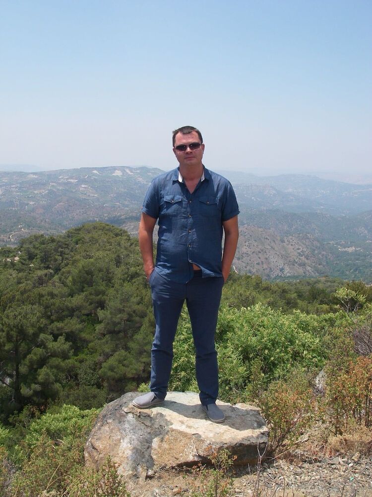  46660385  Vadim, 51 ,    