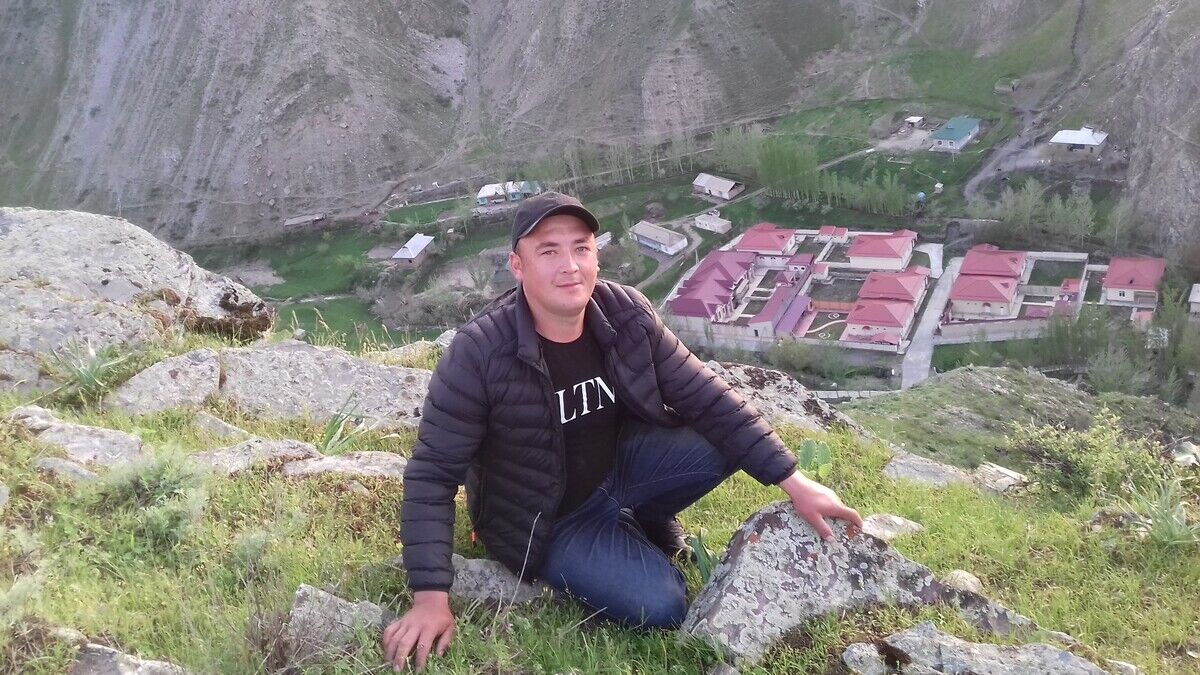  19923265  Husniddin, 36 ,    
