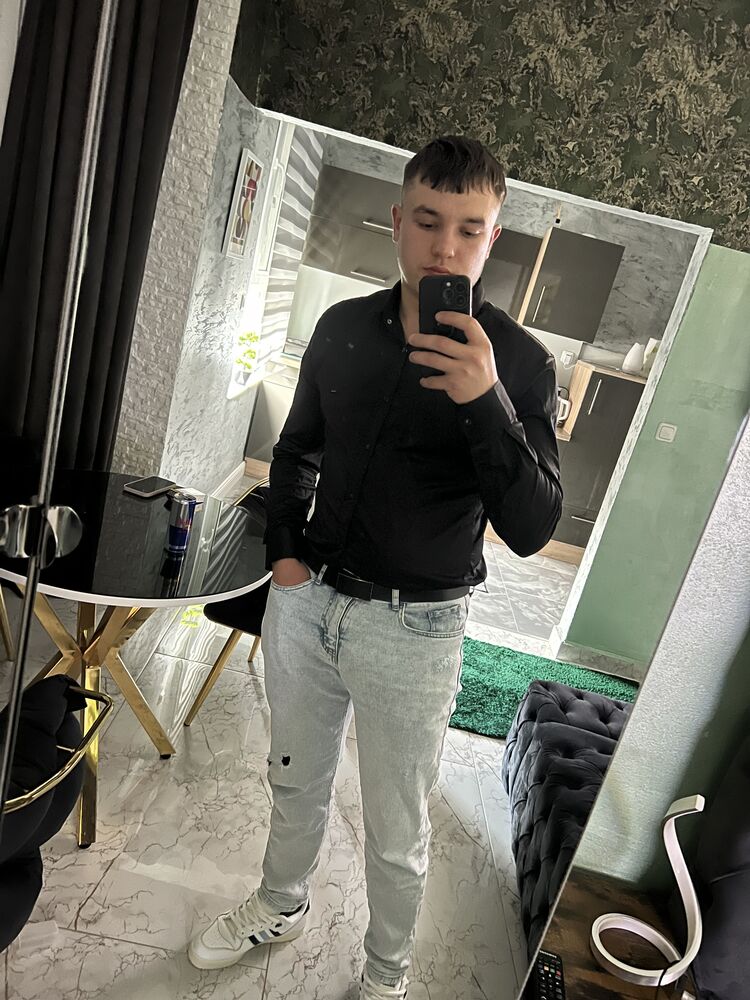  44874315  , 24 ,    