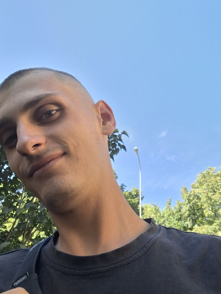  ,   Oleg, 23 ,   ,   