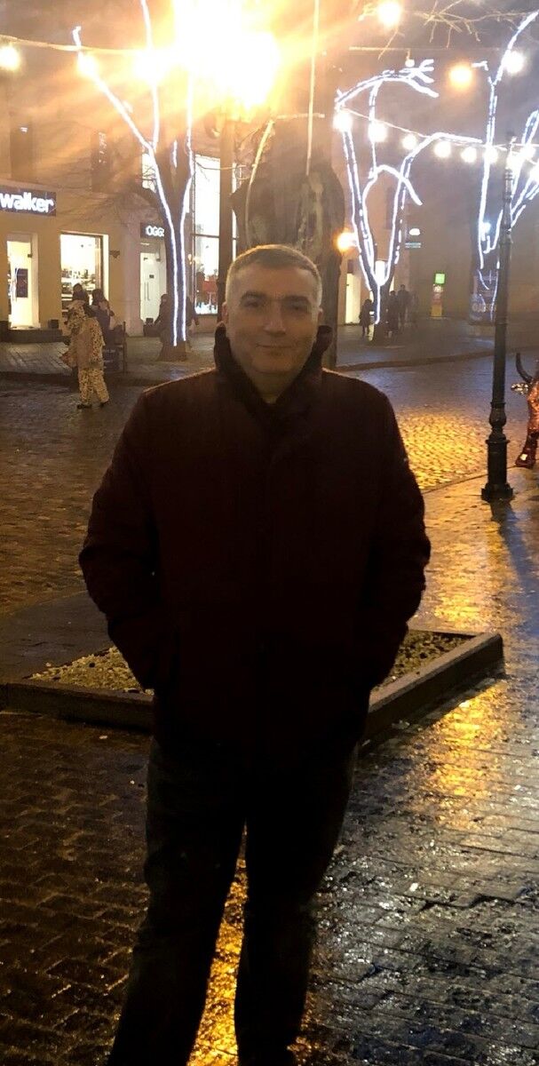  16231435  Halil, 51 ,    
