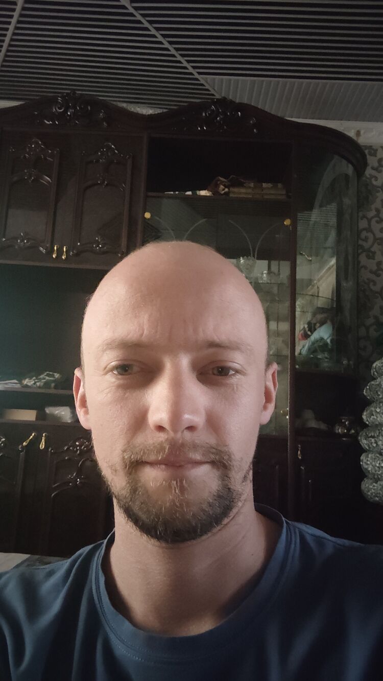  ,   Artur, 27 ,   ,   , c 