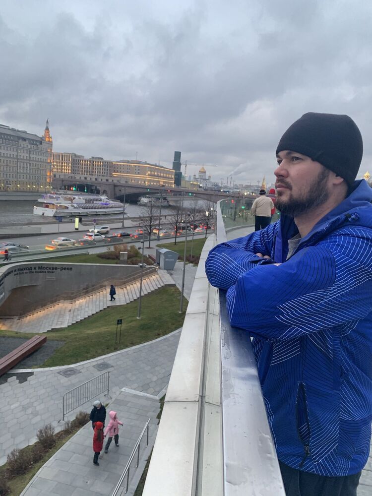  36943705  , 44 ,    -