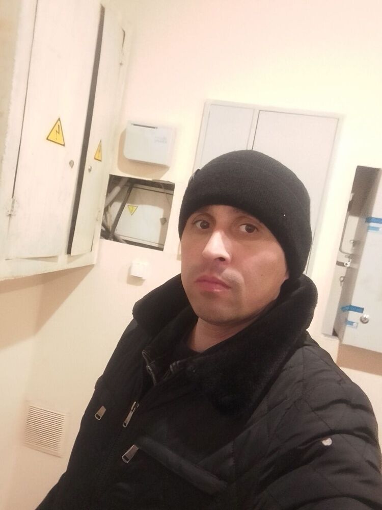  42213725  , 40 ,    