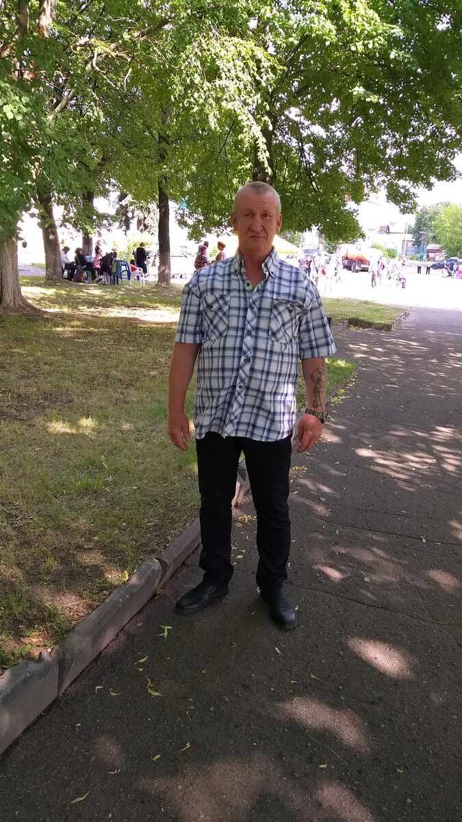  ,   Leonid, 62 ,   ,   , c 