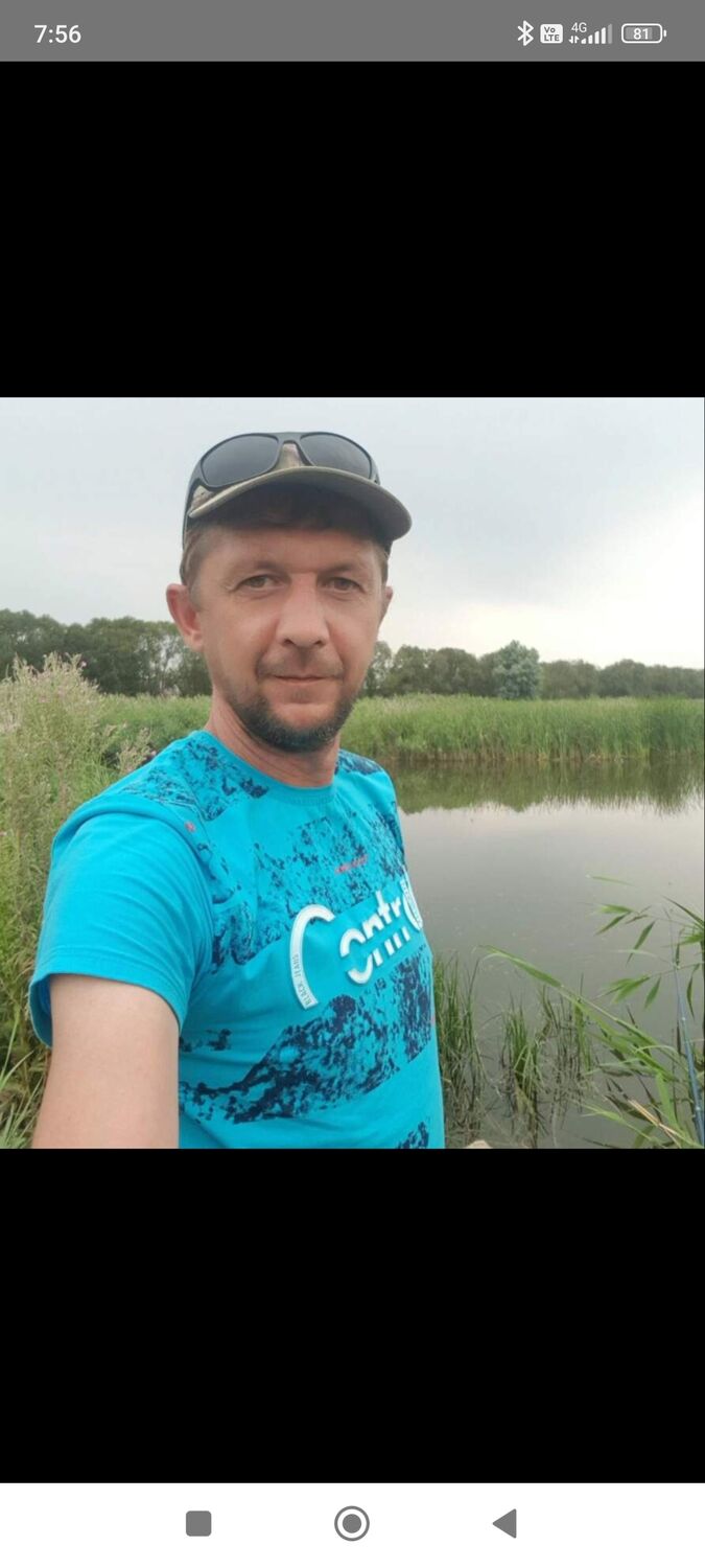  44946185  Vlad, 47 ,    