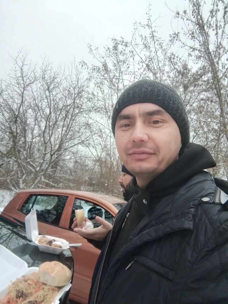  42614965  Sarvarbek, 35 ,    