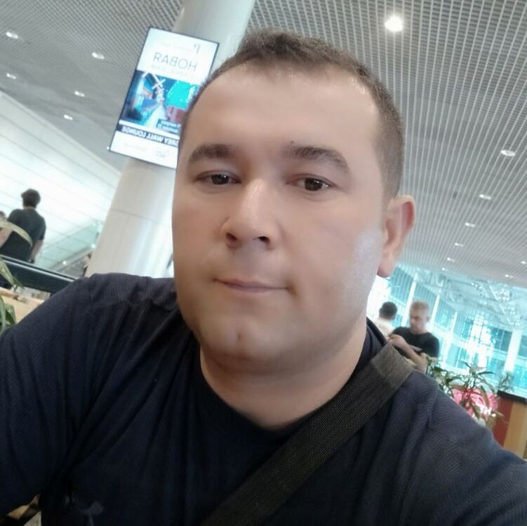  37639115  Akmal, 40 ,    