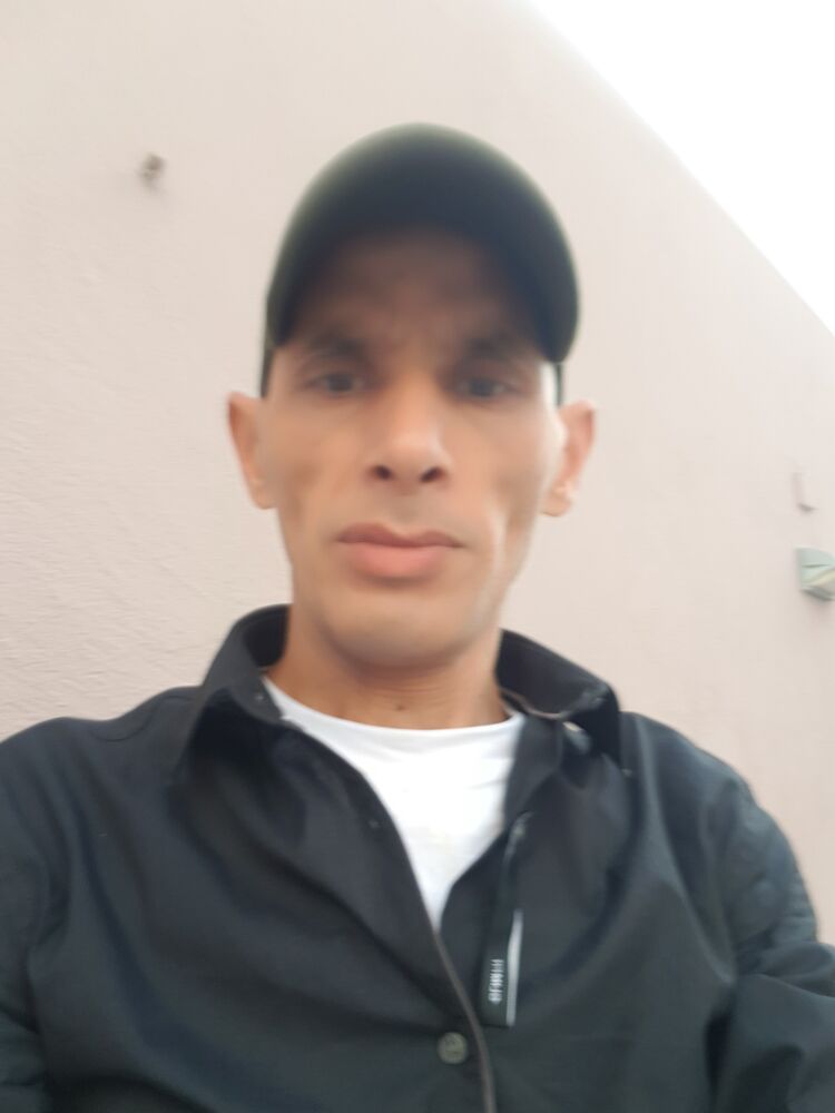 ���������� Tunis, ���� ������� Belgacem, 49 ���, ������������ ��� c�������� ���������