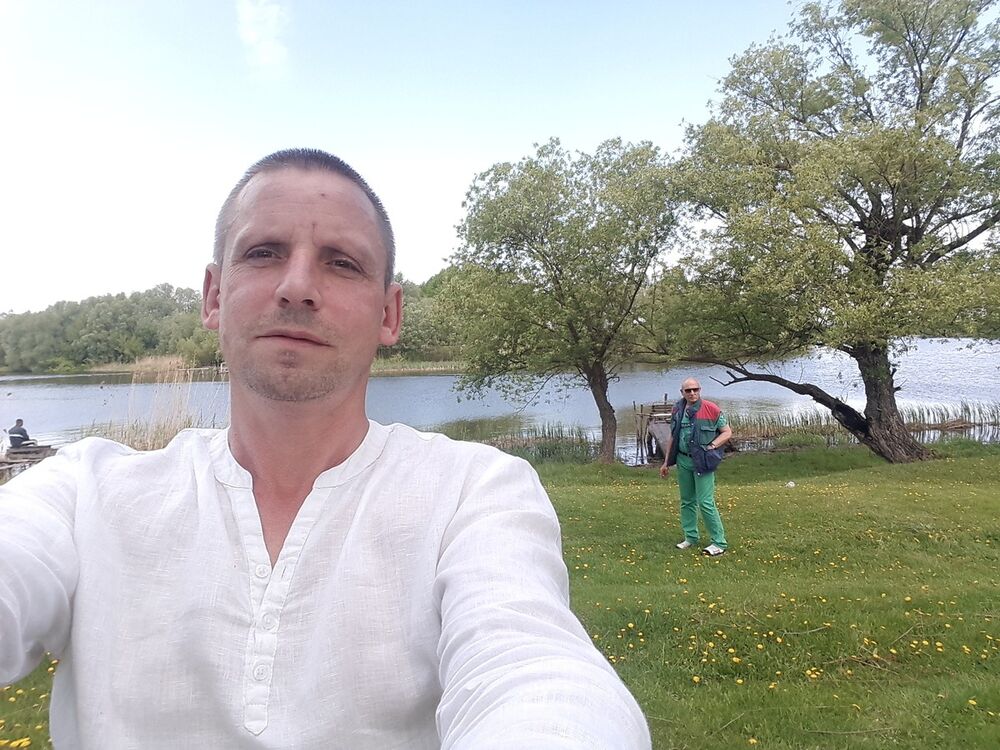  13344325  Garik, 47 ,    