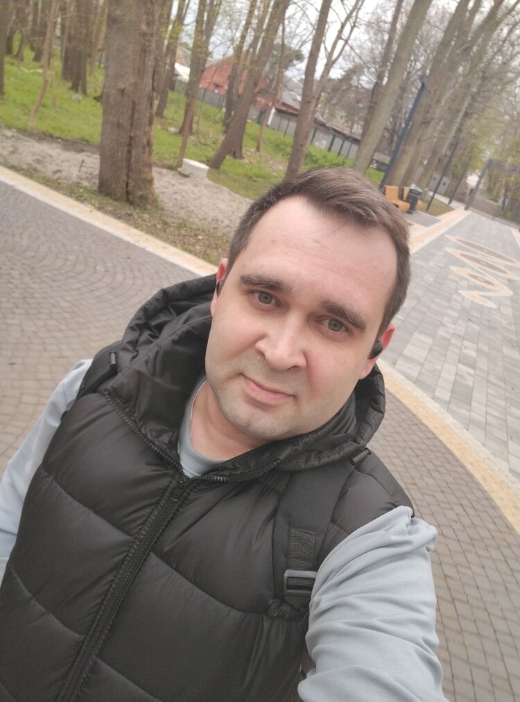  44166925  , 31 ,    