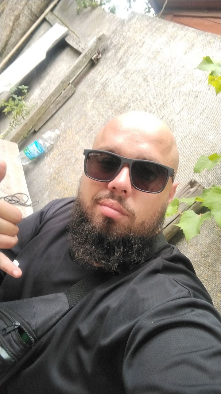  46138025  Andrii, 29 ,    