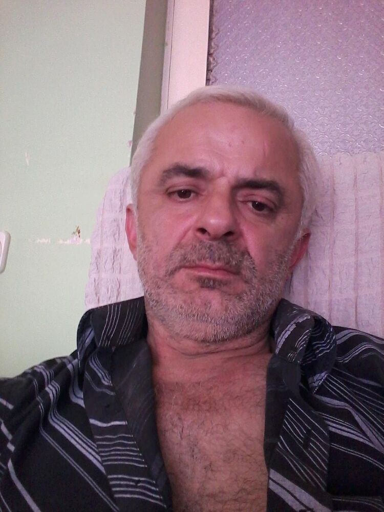  13891075  Ramaz, 52 ,    