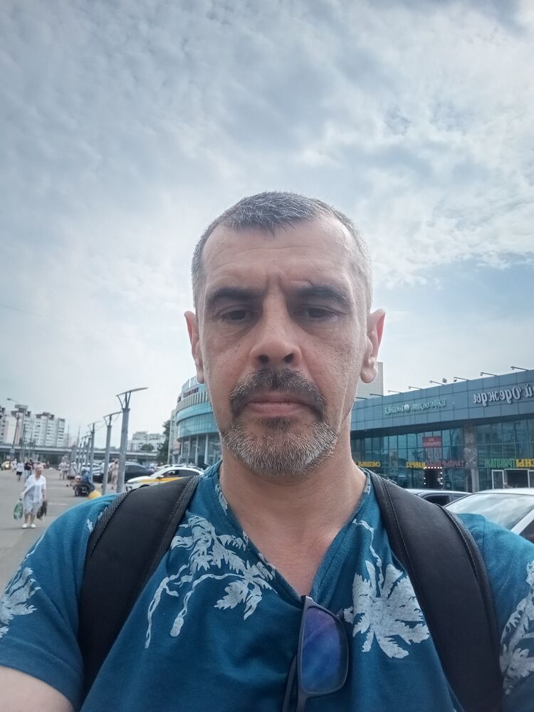  52886935  , 46 ,    