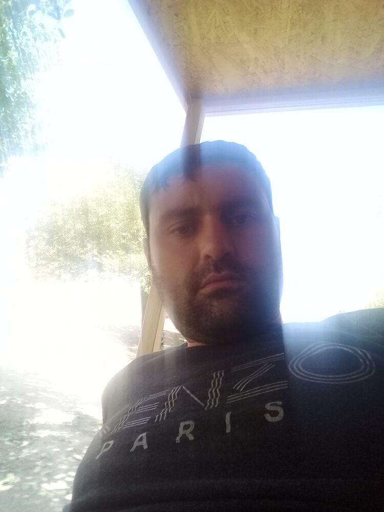 ,   Bahrom, 34 ,   ,   , c 