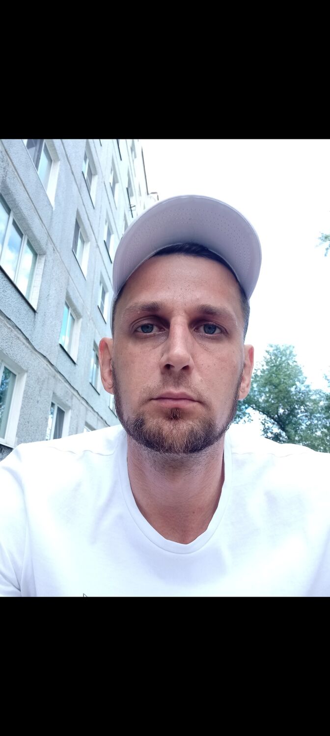  50813325  Alex, 40 ,    