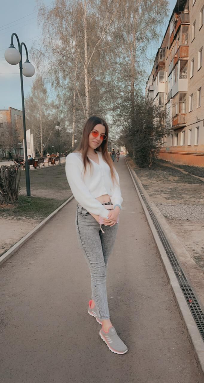  ,   Marina, 28 ,   ,   , c , 