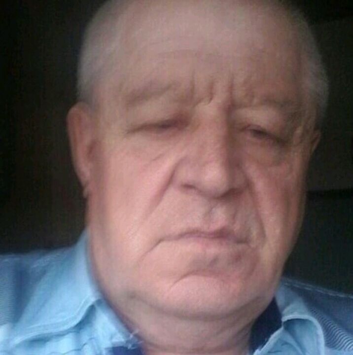  23698005  Aleksandr, 71 ,    